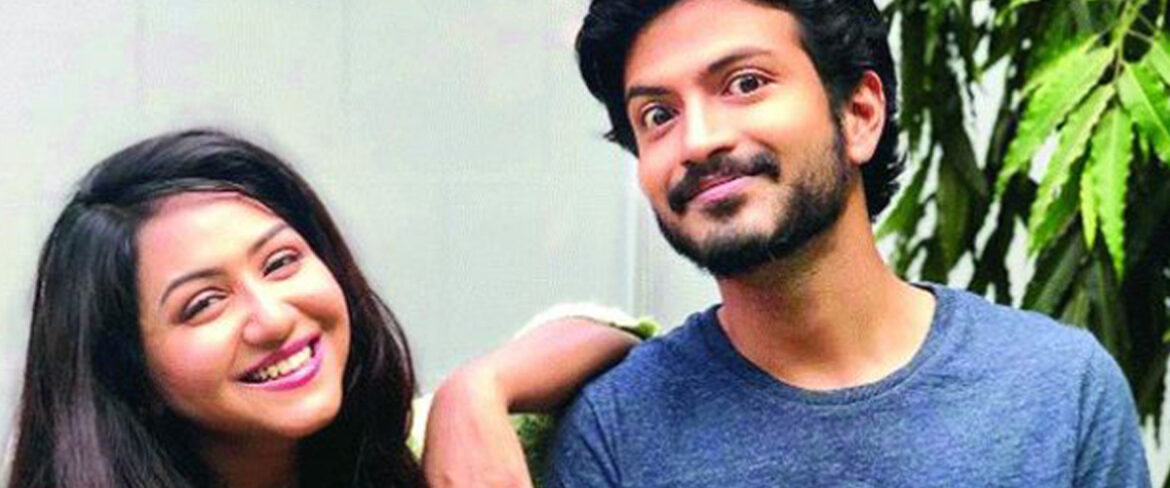 নকল দম্পতির গল্প নিয়ে নাটক